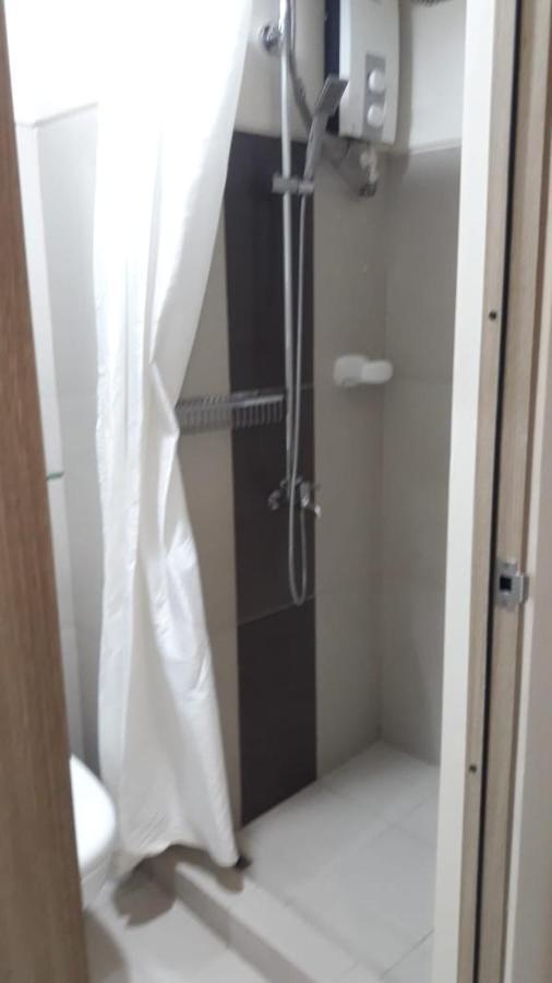 Studio Unit At The Breeze Residences Manila Luaran gambar