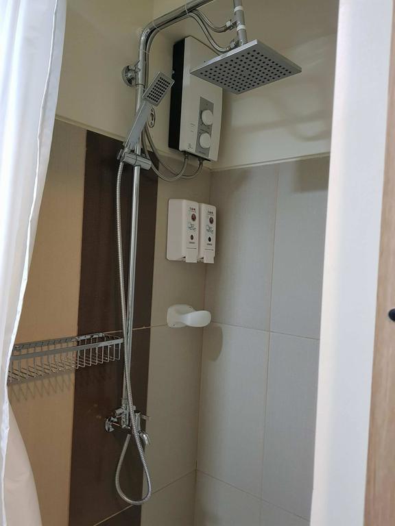 Studio Unit At The Breeze Residences Manila Luaran gambar