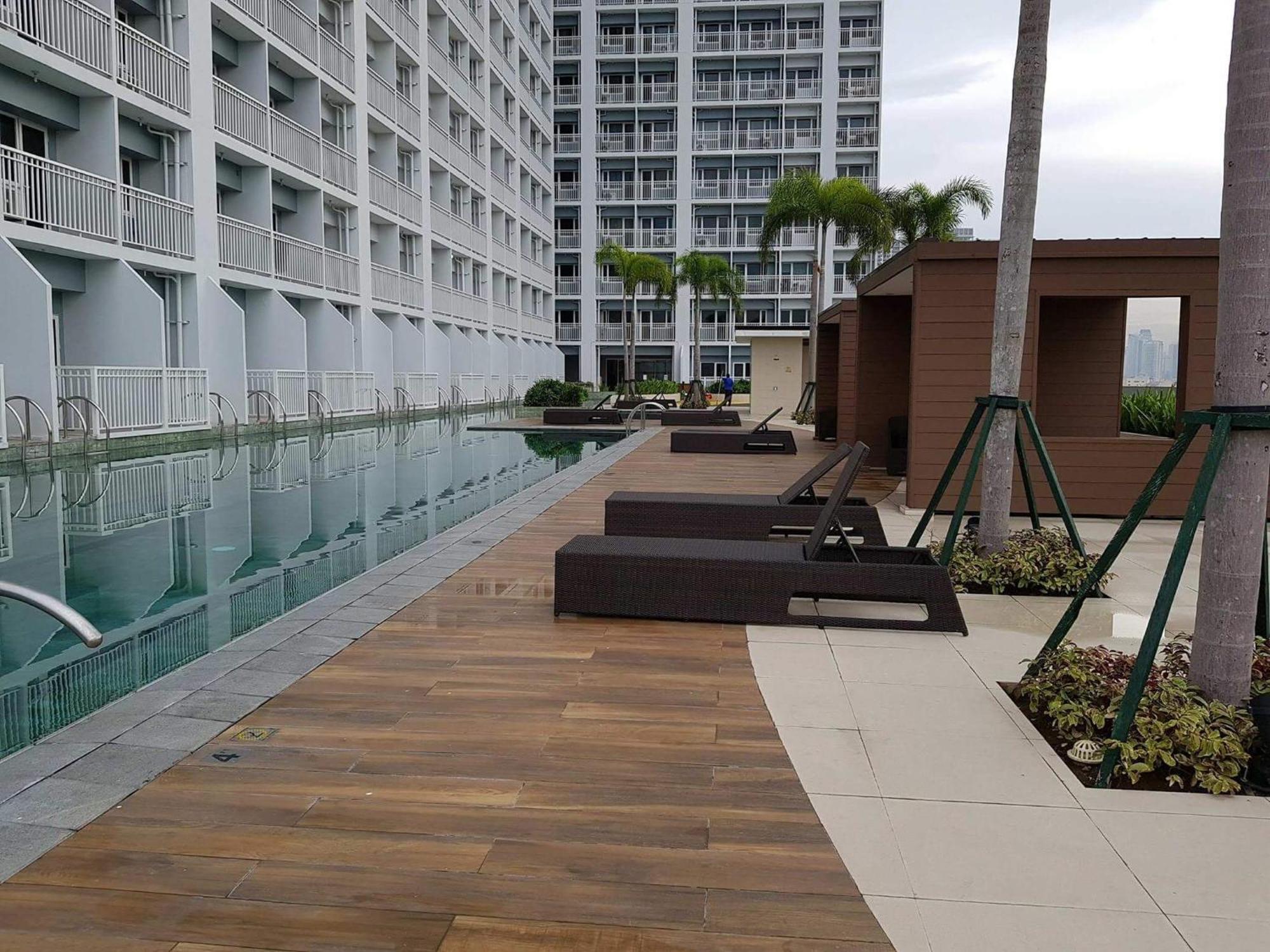 Studio Unit At The Breeze Residences Manila Luaran gambar