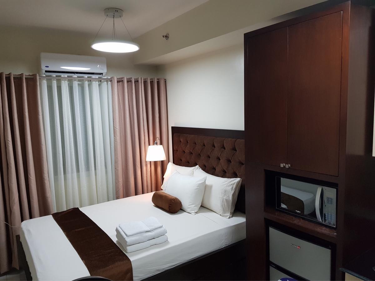Studio Unit At The Breeze Residences Manila Luaran gambar